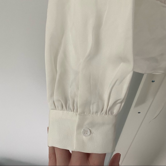 Lulus Boss Mode White Satin Long Sleeve Wrap Top, NWT, Size medium 🌷 - Picture 11 of 13